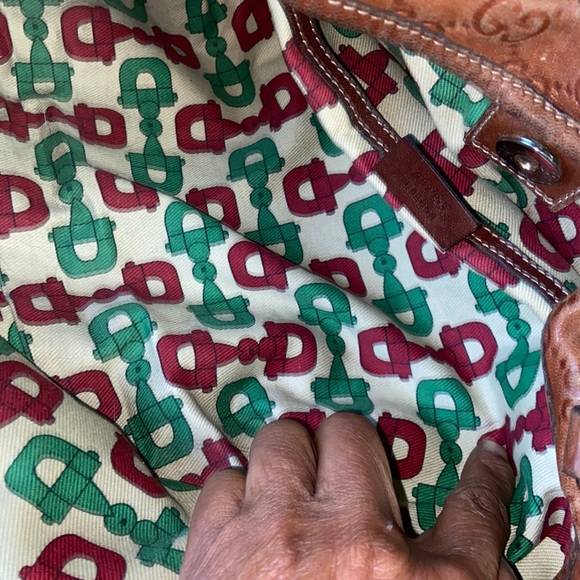 Gucci Guccissima Leather Tote - Picture 8 of 16